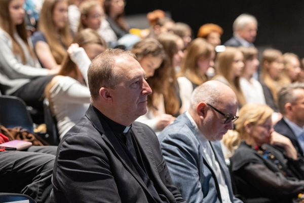 sympozium-ku-czci-b-chrapka26-03-25-e-naritsa-9150571E8-5FCE-DA83-E0D0-165D971245D0.jpg