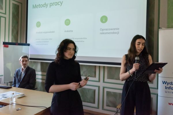 debata3-06-23-evelina-naritsa-22BC57B94E-8EC5-F9CF-6BB1-E1E63050397B.jpg