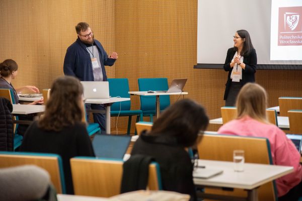 htt-conference-day-one-polin-1D20F457B-CEB9-A6A9-85BD-239884A01CFF.jpg