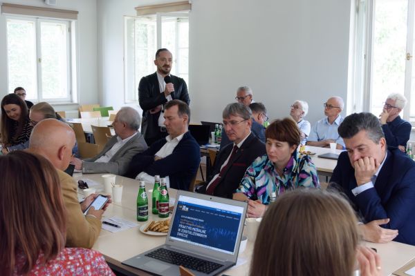 pawel-brzezinski-08E379D076-8E79-19A5-86AB-39B943C41698.jpg