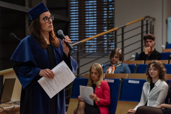 inauguracja-wdib-2025-26evelina-naritsa-2085E84045-6504-1B24-ECE5-A8DD11DC3D2D.jpg